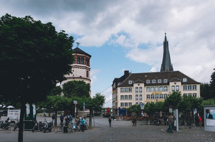dusseldorf rhine river