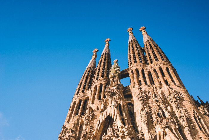sagrada familia cost