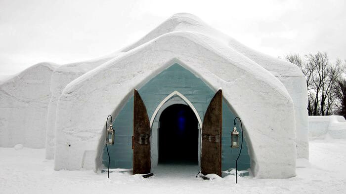 hotel de glace canada