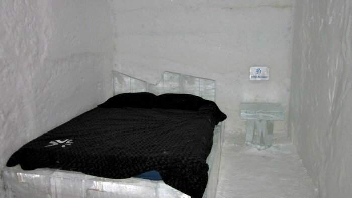 quebec city ice castle