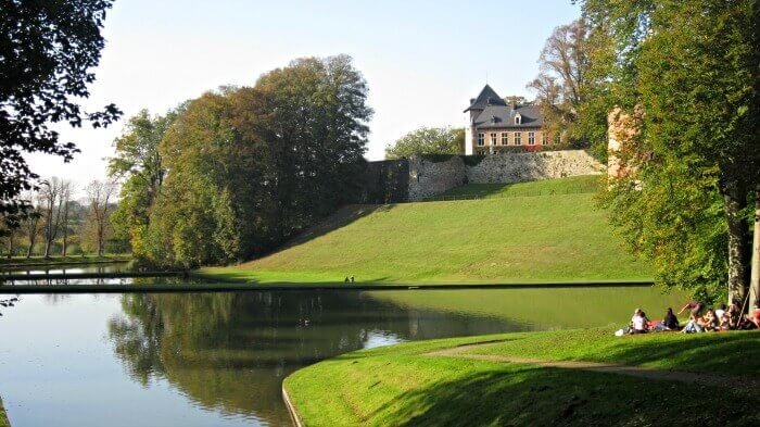 gaasbeek castle lake