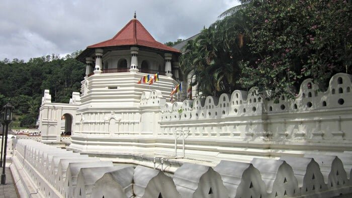 Visiting the Temple of the Tooth in Sri Lanka 6