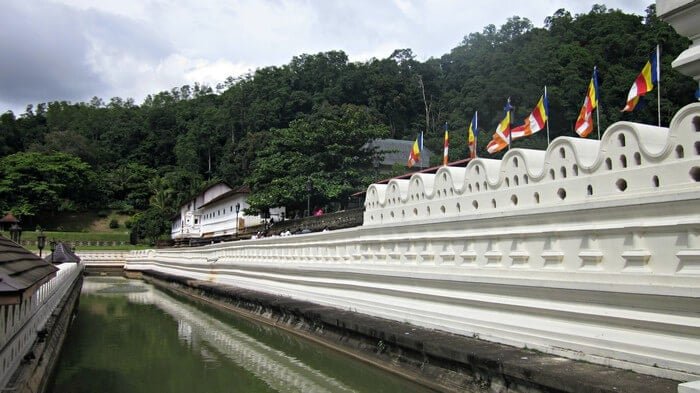 sri lanka tempel kandy