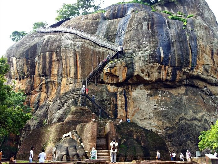 sri lanka lion rock