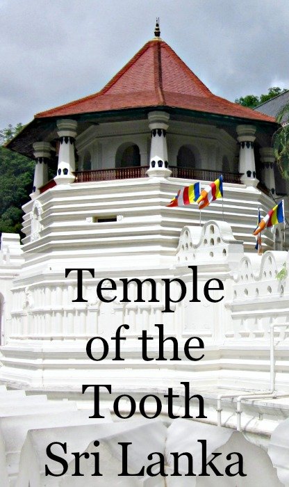 temple of the tooth kandy sri lanka
