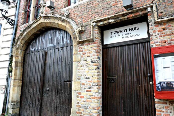 t zwart huis