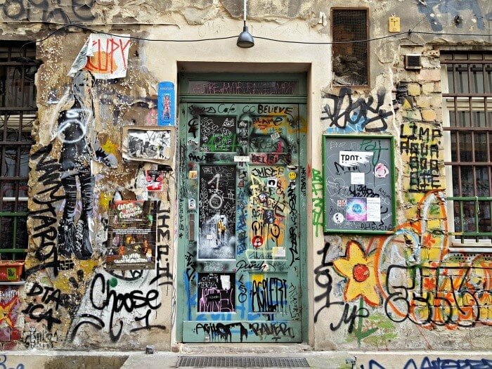 hackesche höfe street art