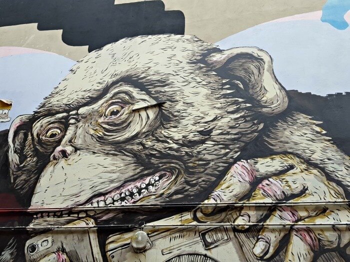 hackescher markt street art