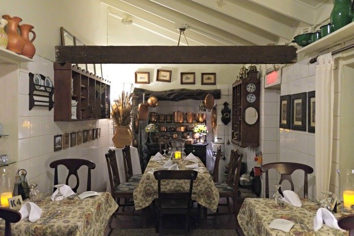 aruba restaurants papiamento