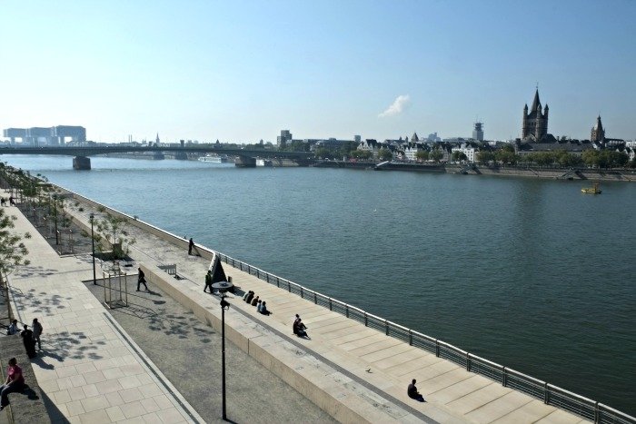 Citytrip Keulen bezienswaardigheden Rheinboulevard