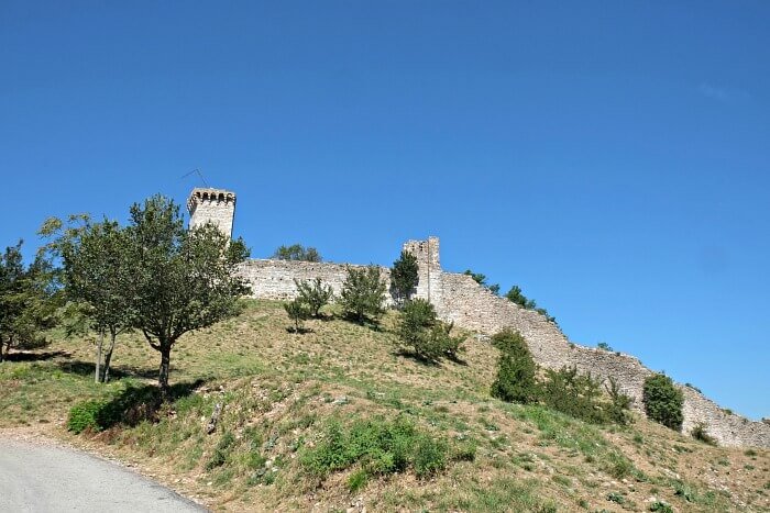 destination assisi