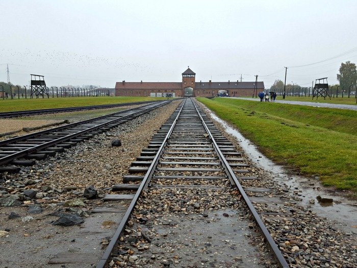 auschwitz birkenau tour