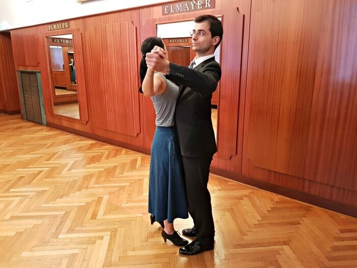 how to dance viennese waltz
