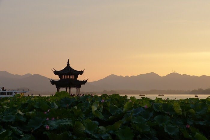 97 fun facts about China (#62 is pretty heavy!) 1