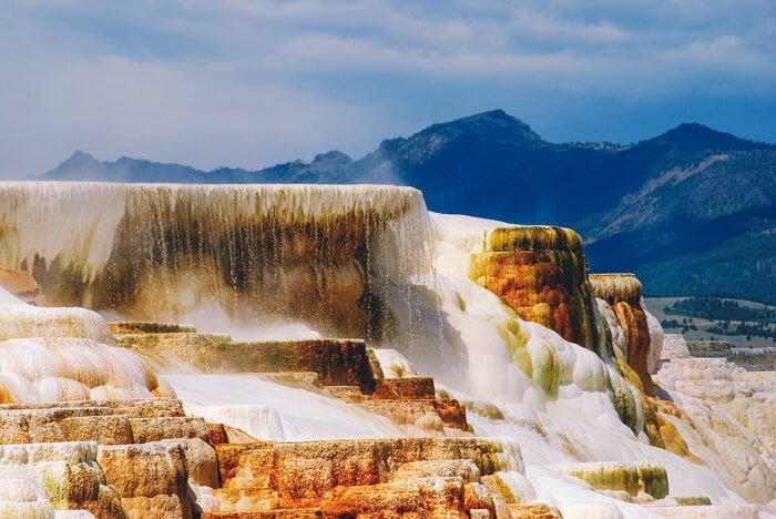 yellowstone cabin rentals