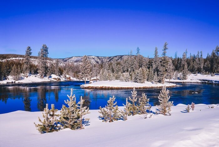 yellowstone national park cabin rentals