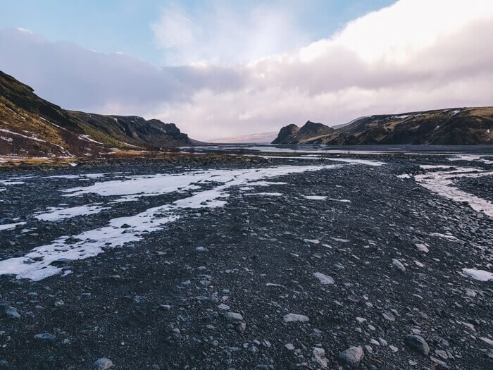 driving in iceland in winter