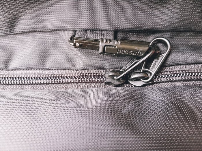pacsafe ls450 review