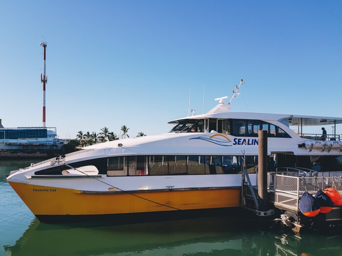 ferries magnetic island