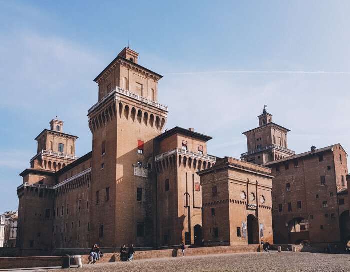 ferrara castle