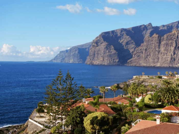 Los Gigantes Cliffs