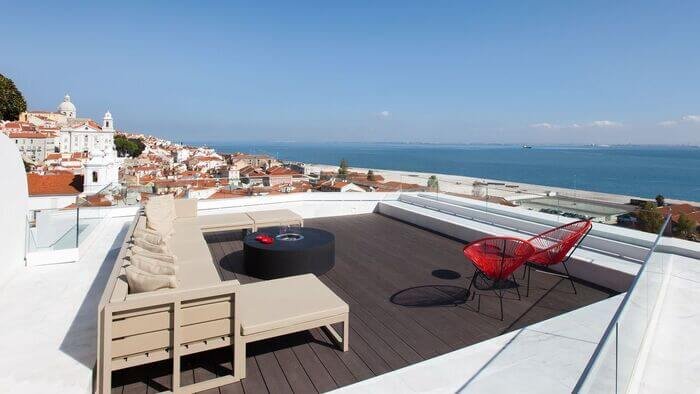 rooftop pool lisbon