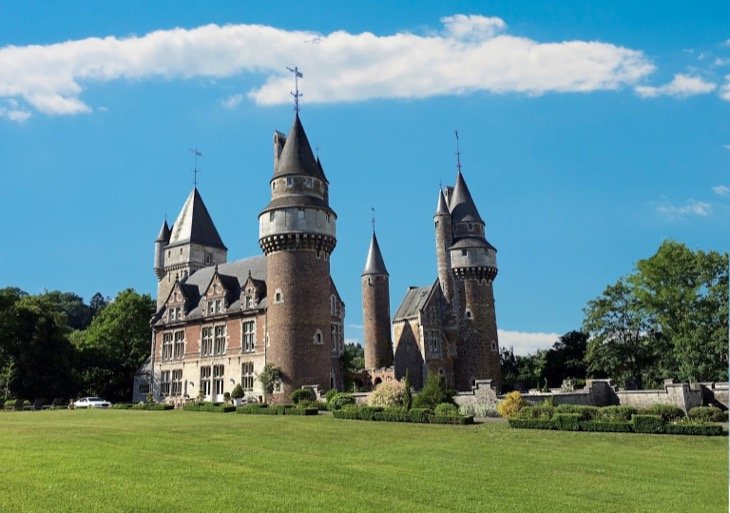 Faulx-les-Tombes Castle