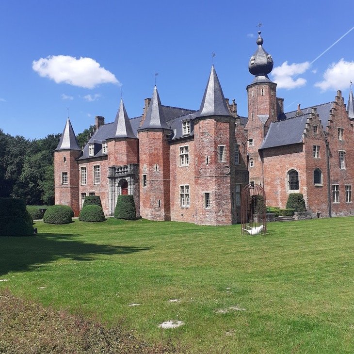 Rumbeke Castle