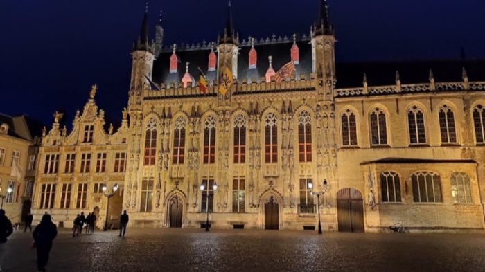 Burg Square
