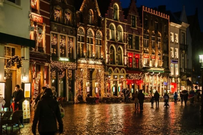 Christmas decorated buildings in Bruges