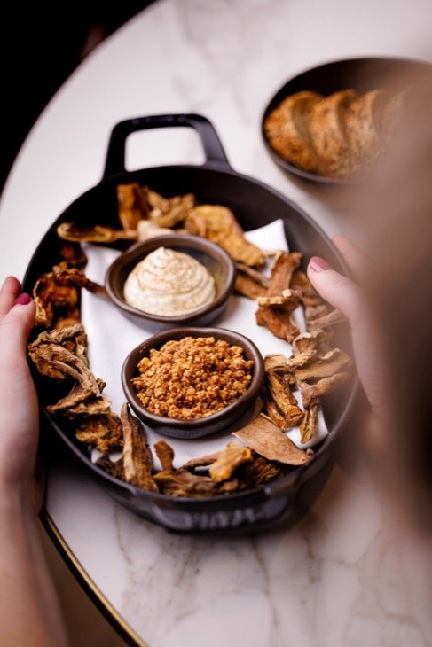 23 Best Restaurants and Bars in Ghent to Eat and Drink 49