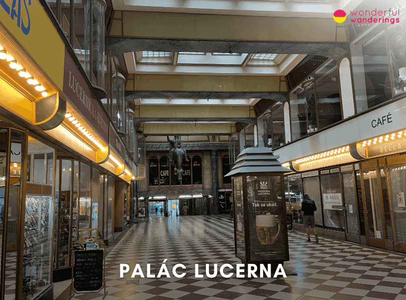 Palác Lucerna