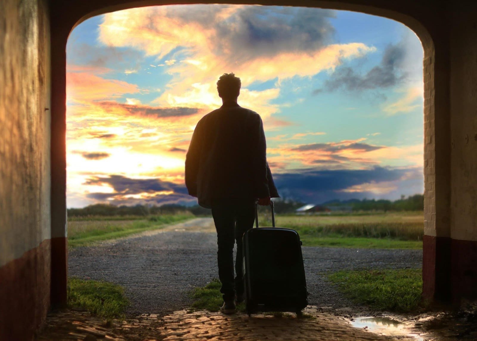 How to Travel on a Budget Without Missing Out 2